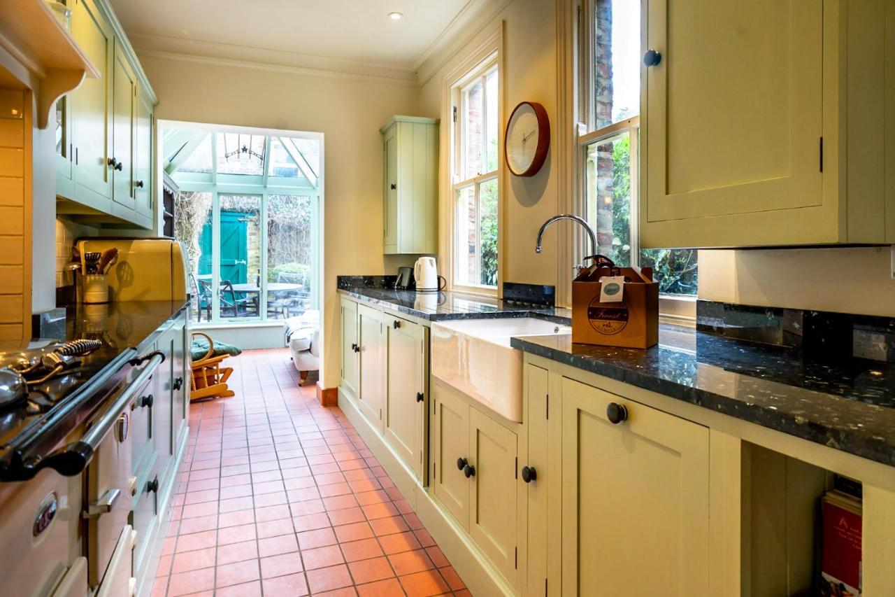 7 St John'S Crescent Villa York Eksteriør bilde