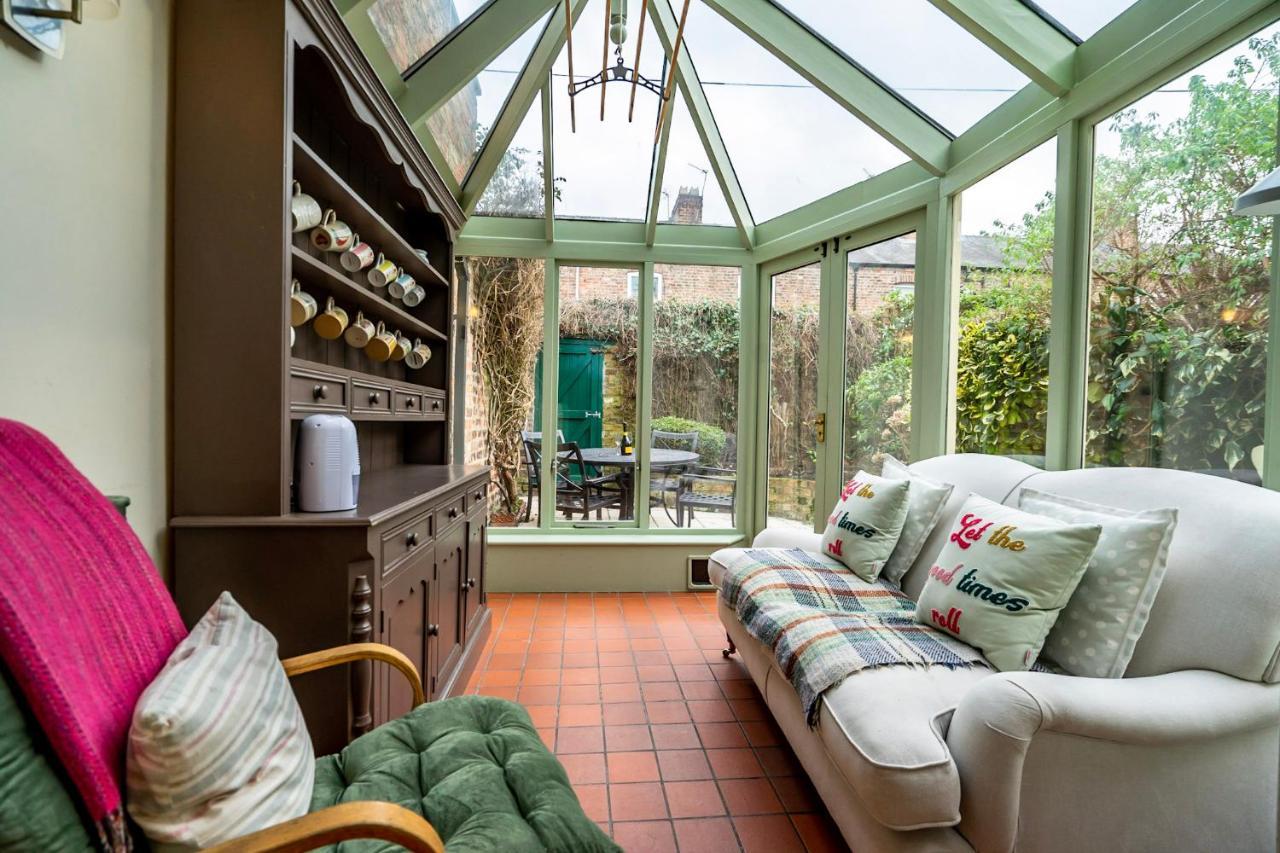 7 St John'S Crescent Villa York Eksteriør bilde